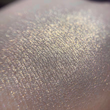 Load image into Gallery viewer, Rose Petals - Purrfect Glow Highlighter