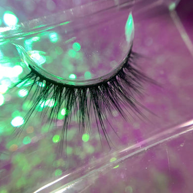 Nixie Lashes