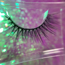 Load image into Gallery viewer, Farie Lashes