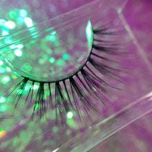 Load image into Gallery viewer, Pixie Lashes