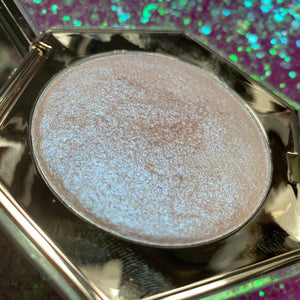 Flutter Flight - Purrfect Glow Highlighter