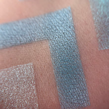 Load image into Gallery viewer, Turquoise Blush &amp; Highlight Quad