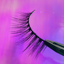 Load image into Gallery viewer, Kelpie Lashes