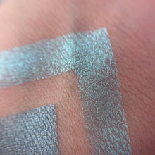 Load image into Gallery viewer, Turquoise Blush &amp; Highlight Quad